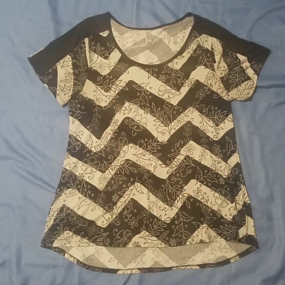 LulaRoe Simply Comfortable Shirt